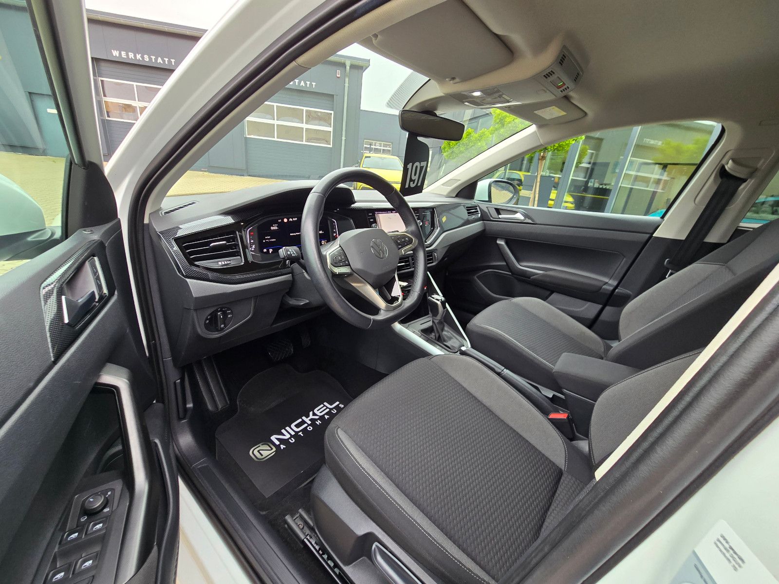 Volkswagen Taigo 1.0TSI DSG Life - Samsaru's Car Outlet