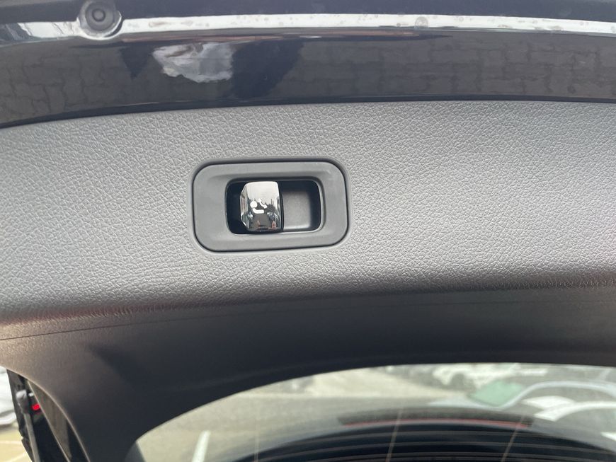 Mercedes-Benz GLC 200 4M Avantgarde - Samsaru's Car Outlet