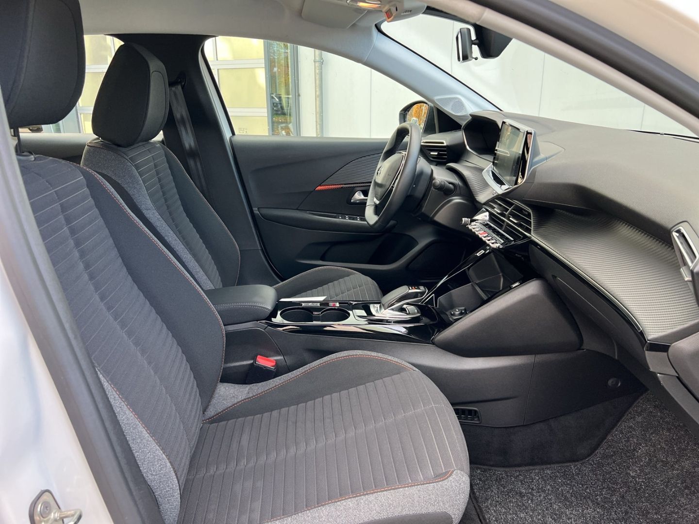 Peugeot 208 e- Active Pack - Samsaru's Car Outlet