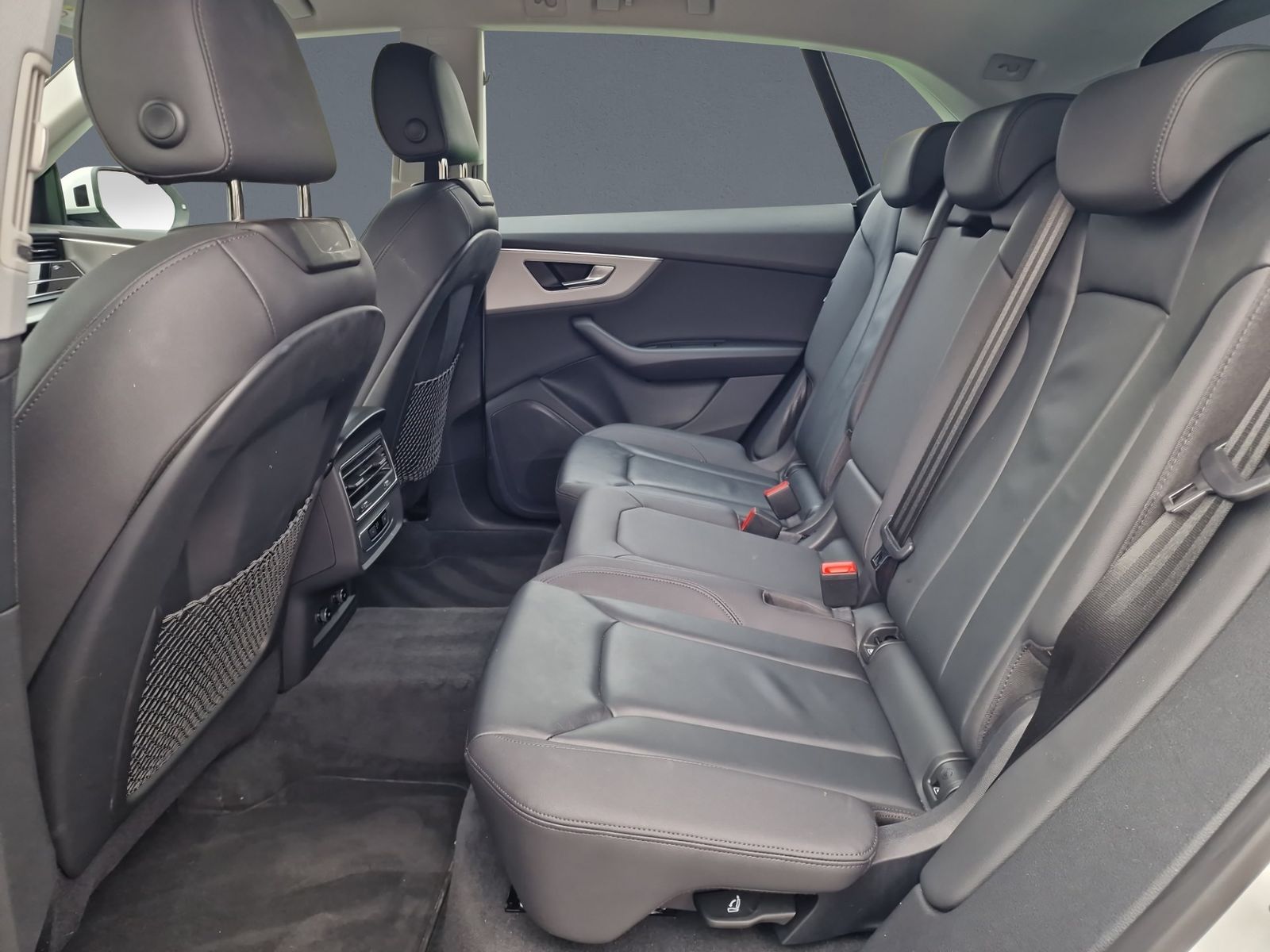 Audi Q8 55 TFSI e qu S line AHK Luftfahrw. Leder Kam.