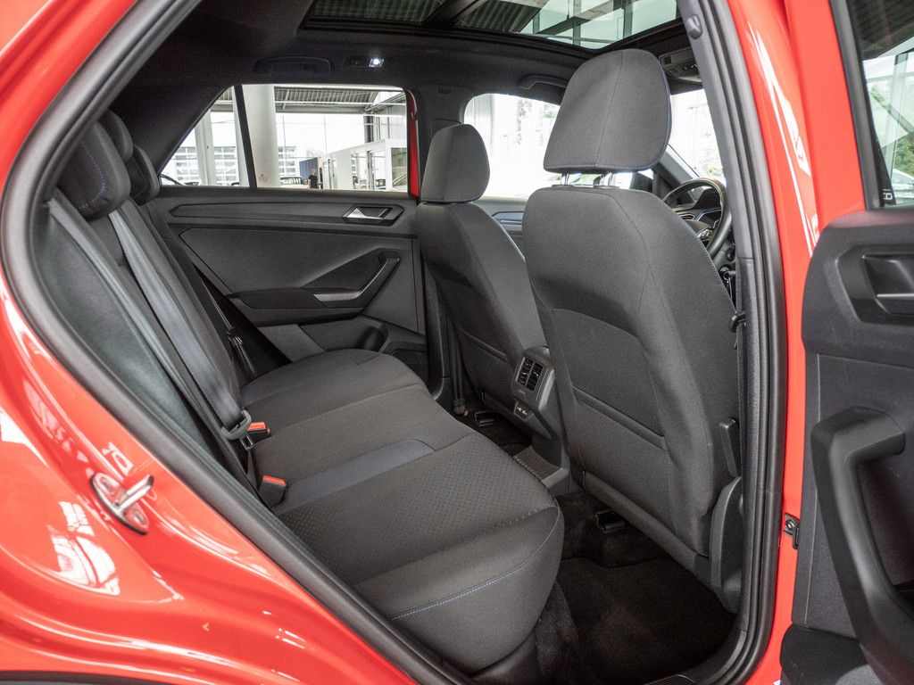 Volkswagen T-Roc 1.5 TSI DSG Style - Samsaru's Car Outlet
