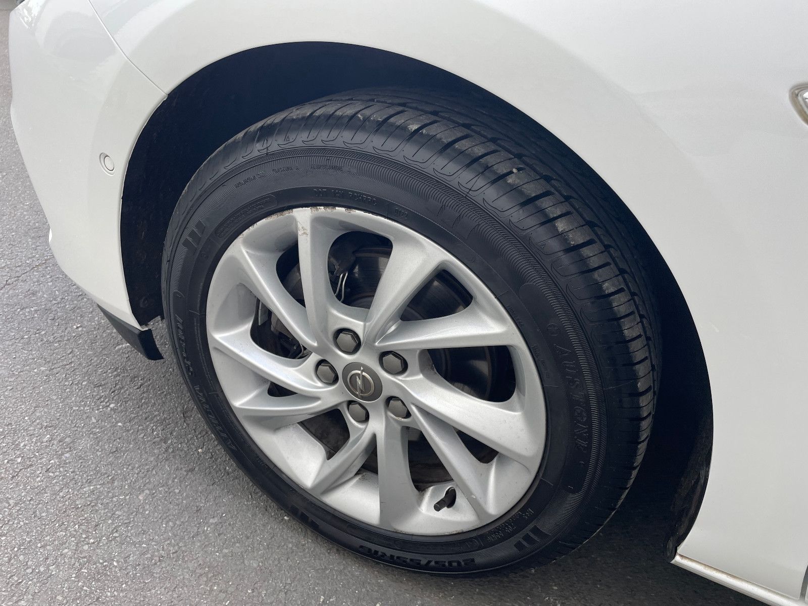 Opel Astra 1.5 D Autom. Limousine - Samsaru's Car Outlet