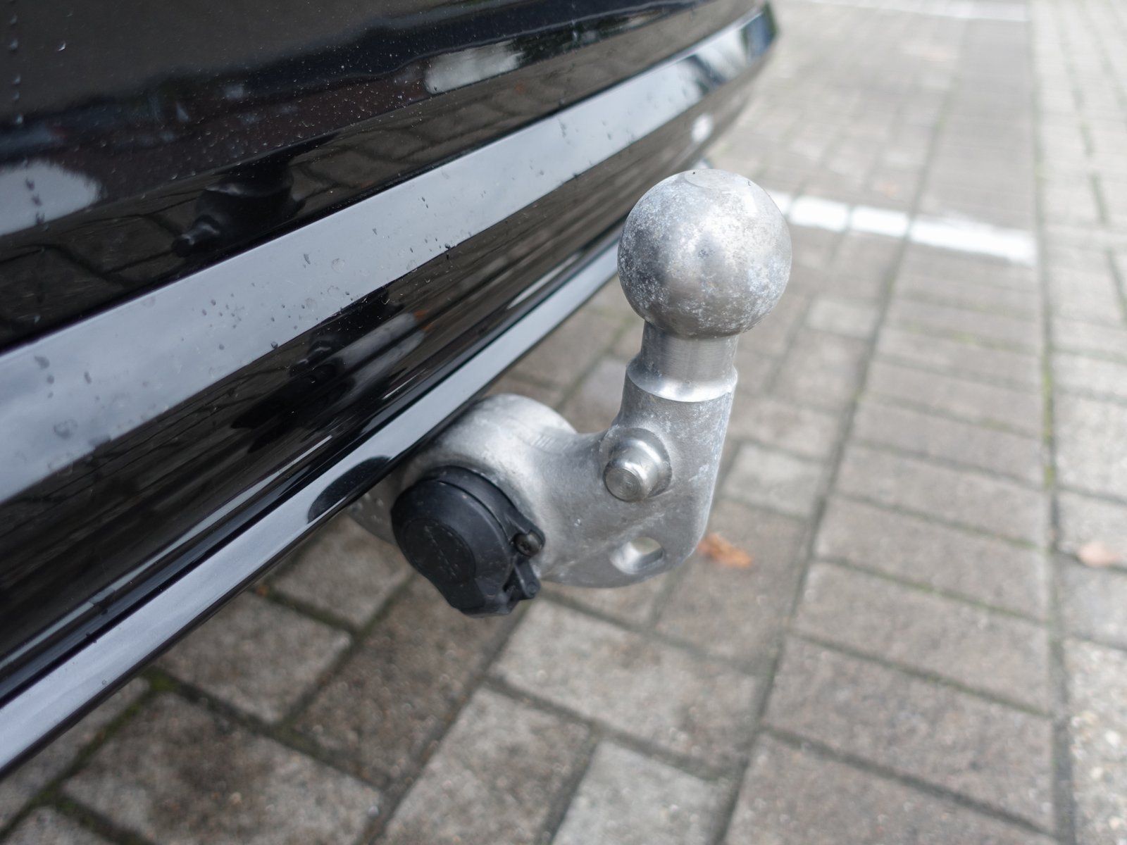 Volvo V60 Plus Dark T6 AWD Plug-in Hybrid AHK/360°/KAM