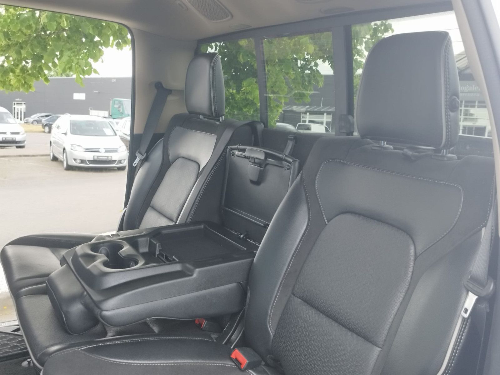 Dodge RAM 1500 Laramie Crew Cab 4x4  Kamera Leder LED