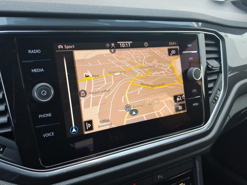 Volkswagen T-Roc 2.0TSI DSG R-Line - Samsaru's Car Outlet