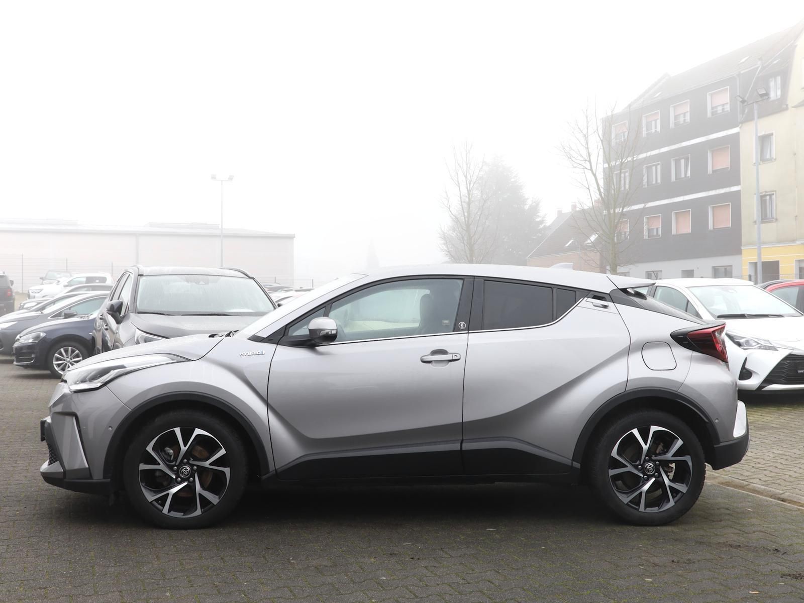 Toyota C-HR 2.0 Hybrid - Samsaru's Car Outlet