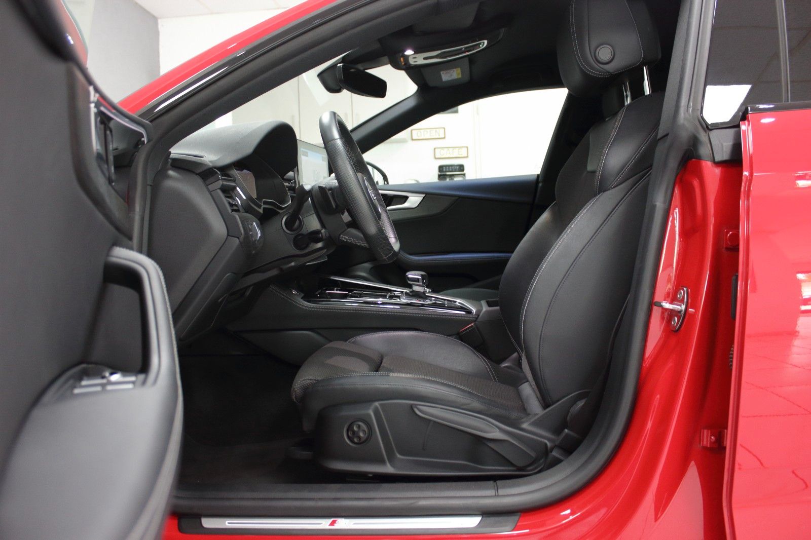 Audi A5 40 TFSI S tr QUATTRO SB~3xS-LINE+UNFALLFREI+R