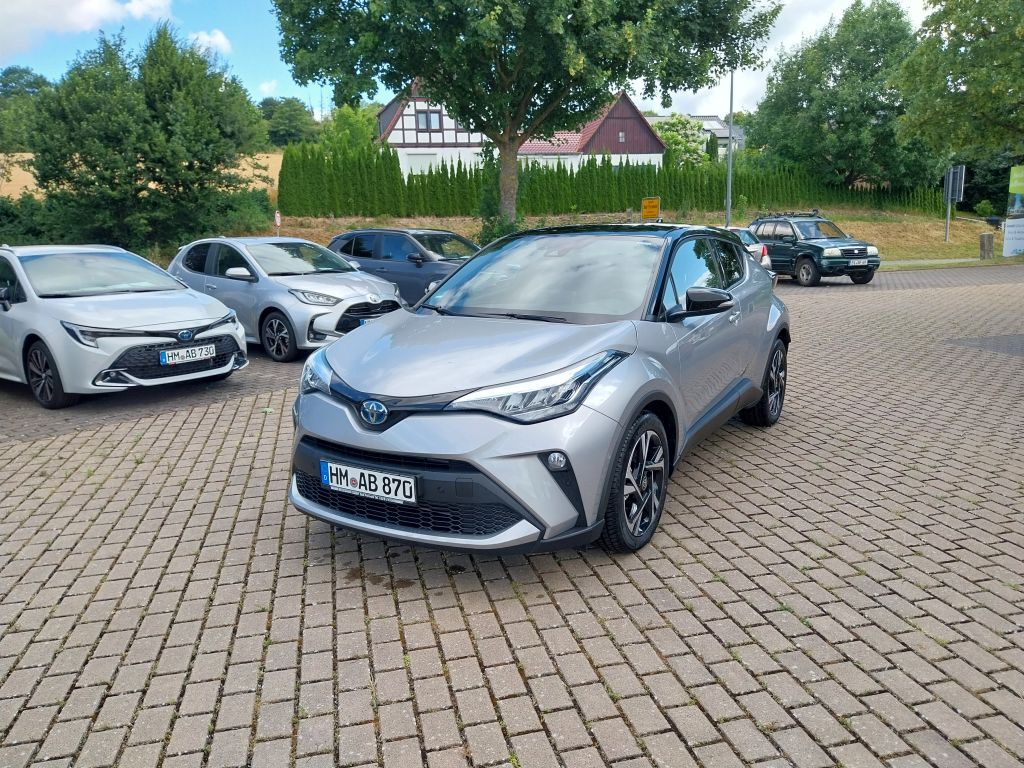Toyota C-HR 2.0 Hybrid Team Deutschland - Samsaru's Car Outlet