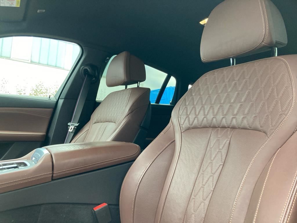 BMW X6 xDrive40d M Sport AHK+ACC+Massage+Standhzg