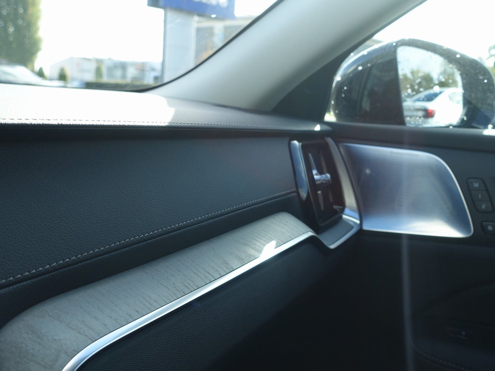 Volvo V60 Ultra T8 AWD Plug-in Hybrid/360°Cam/Massage