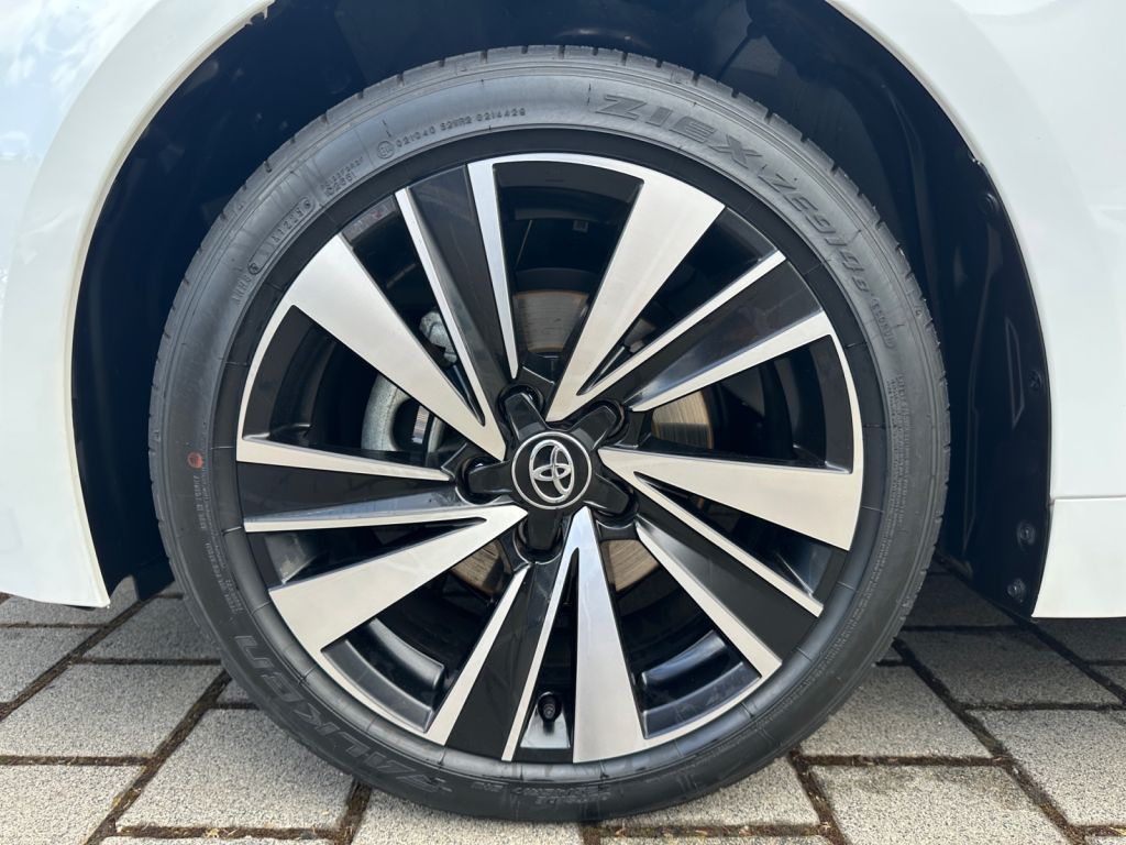 Toyota Corolla 1.8 Hybrid Touring Sports Teamplayer (ZE
