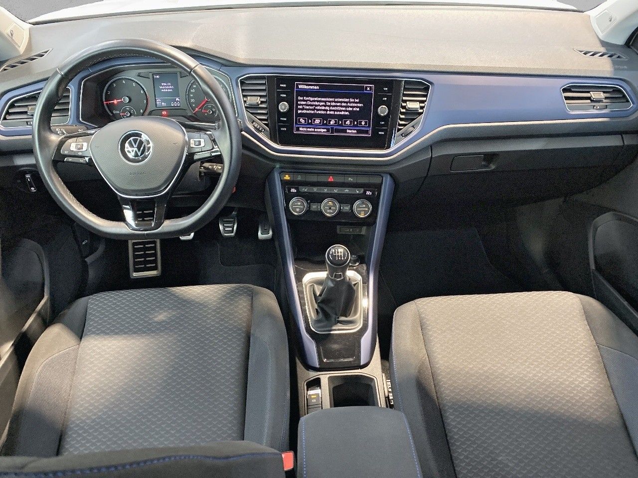 Volkswagen T-Roc Style - Samsaru's Car Outlet