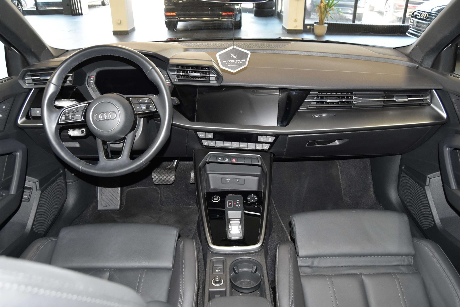 Audi A3 35 TFSI 19ZOLL S-Line 1HAND ACC LED ADVANCED