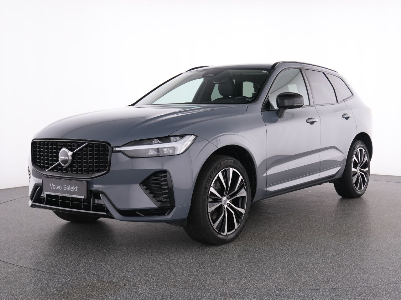 Volvo XC60 B4 Plus Dark+WINTERPAK+MEMORY+LM20+RFK+DAB+