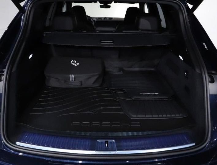 Porsche Cayenne E-Hybrid 470HP PANO 22" PASS-DISPLAY VAT