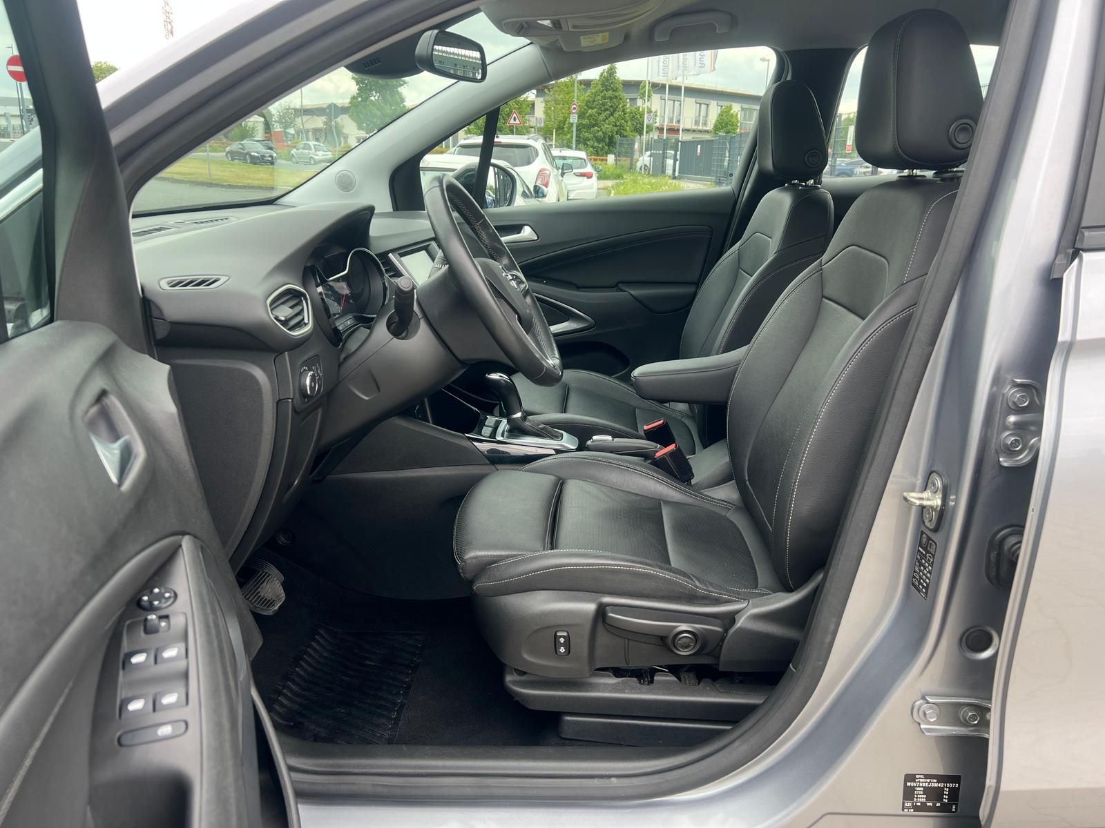 Opel Crossland 1.5 D Elegance Aut. - Samsaru's Car Outlet