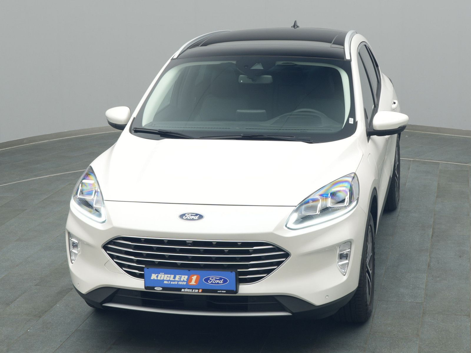 Ford Kuga Titanium X 225PS Plug-in-Hybrid Aut. - Samsaru's Car Outlet