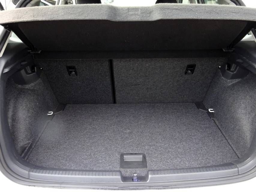 Volkswagen Polo VI 1.0 TSI Automatik Highline - Samsaru's Car Outlet