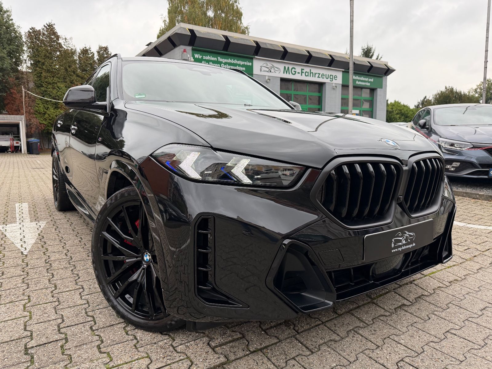 BMW X6 30 d xDrive M Sport ABSOLUT VOLL 22 ZOLL