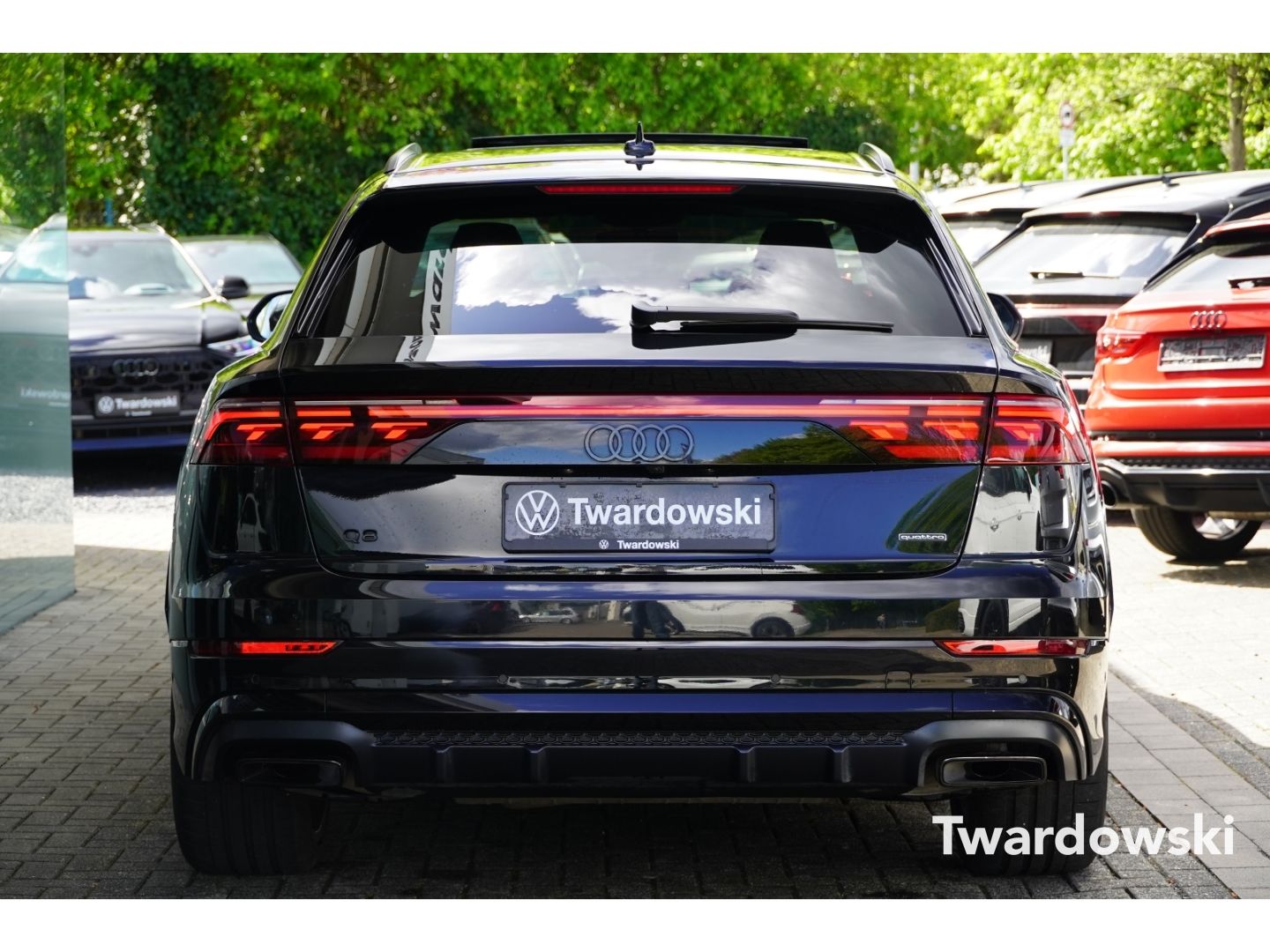 Audi Q8 50 TDI S line Pano HUD Matrix 23''B&O AHK 360