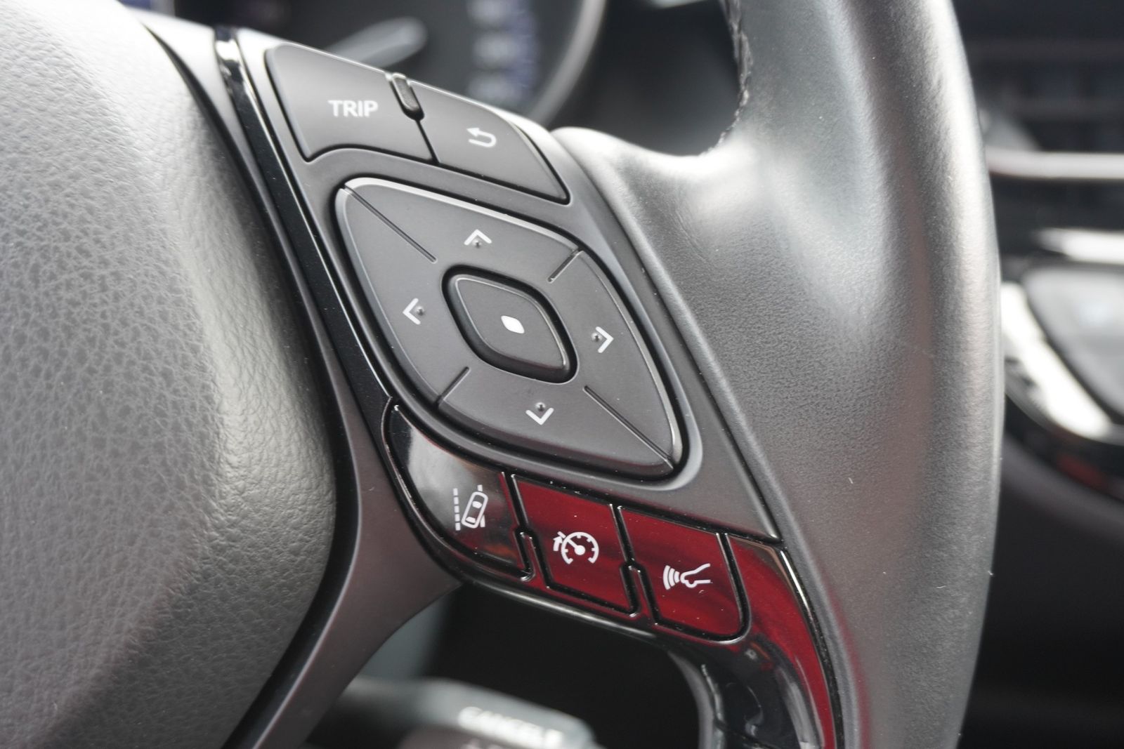 Toyota C-HR 1.8 Hybrid Flow - Samsaru's Car Outlet