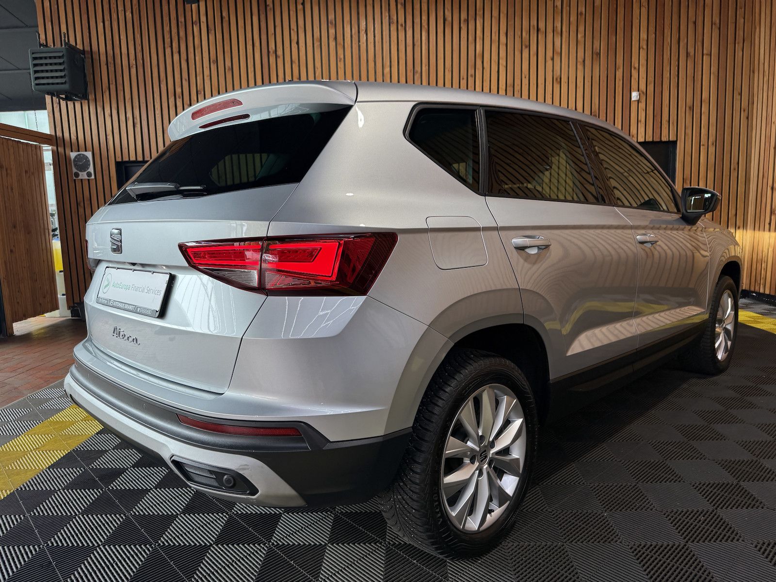 Seat Ateca 2,0 TDI DSG Navi*LED*Kam*Virtual*AHK*Beats