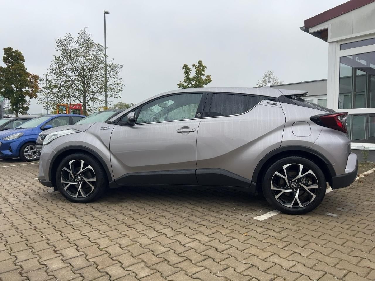 Toyota C-HR 2,0 Hybrid Team D inkl. AHK *Comfortpaket