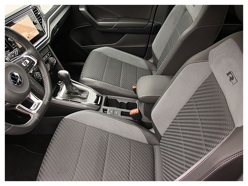 Volkswagen T-ROC R-Line DSG - Samsaru's Car Outlet