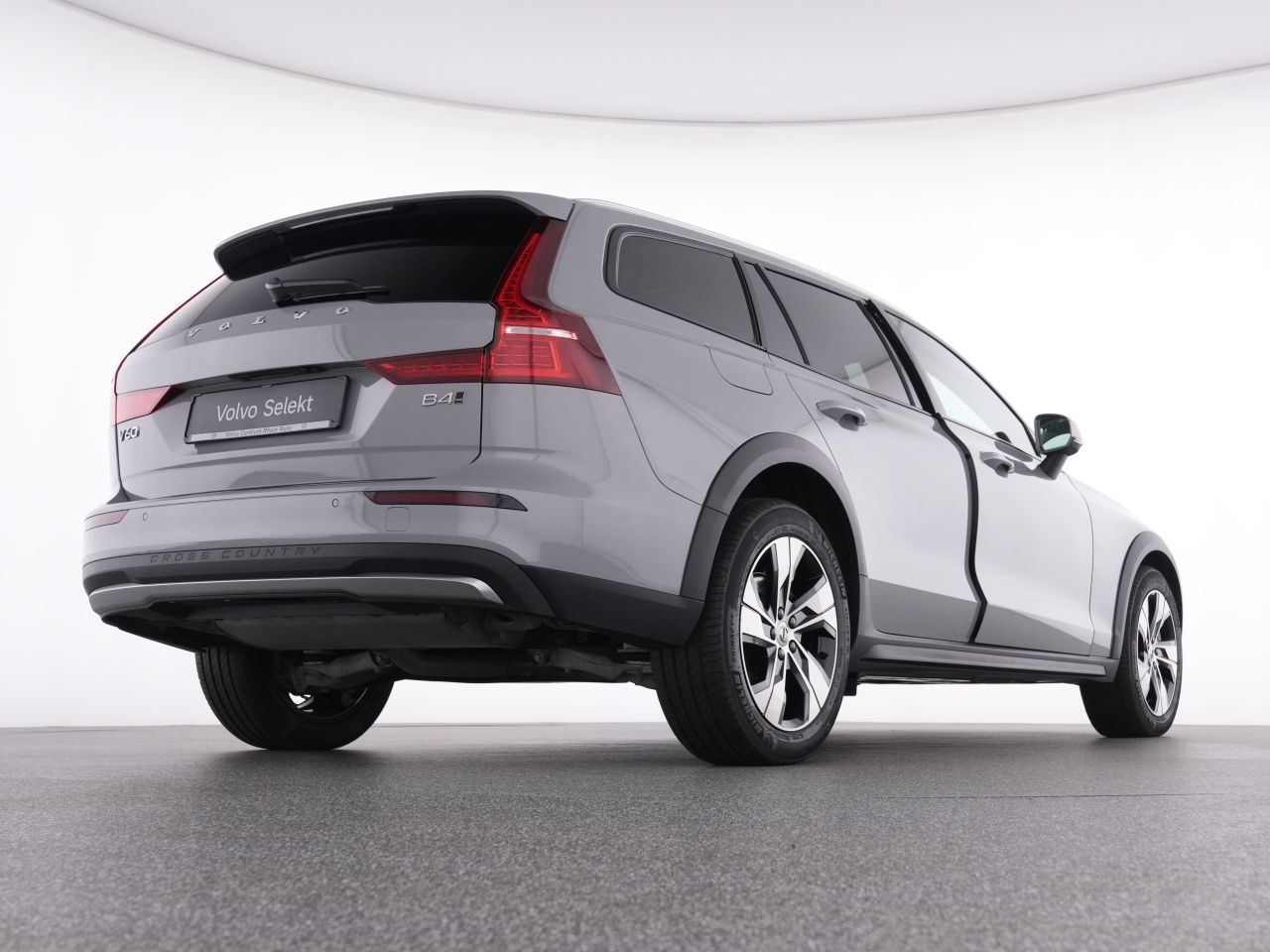 Volvo V60 Cross Country B4 AWD PLUS FAP+WINTERPAK