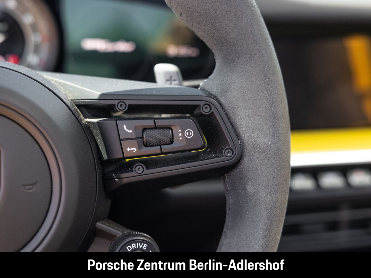 Porsche 992 911 Turbo Cabriolet Burmester Liftsystem-VA