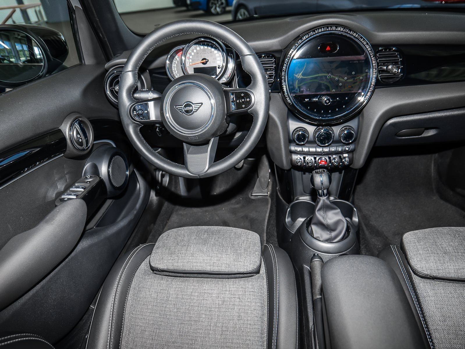 MINI One Classic - Samsaru's Car Outlet