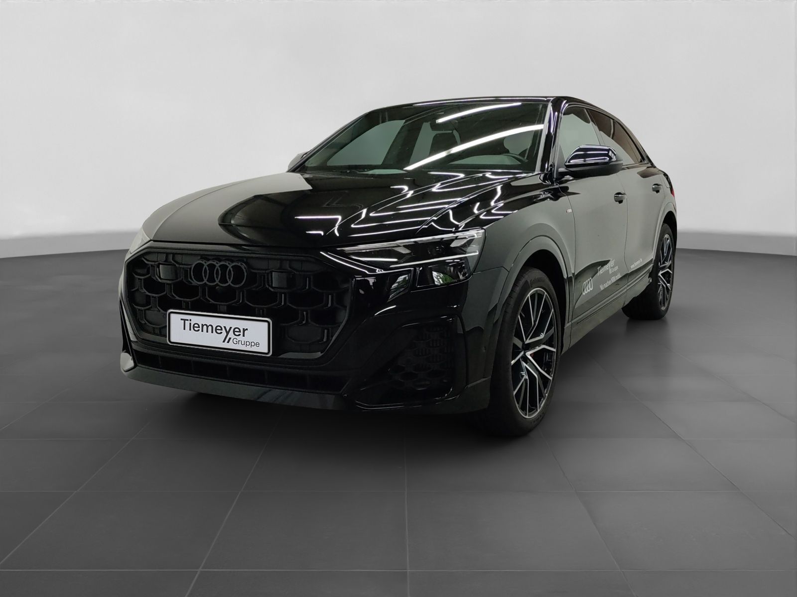 Audi Q8 TFSIe Q S LINE KAMERA NAVI AHK LM22