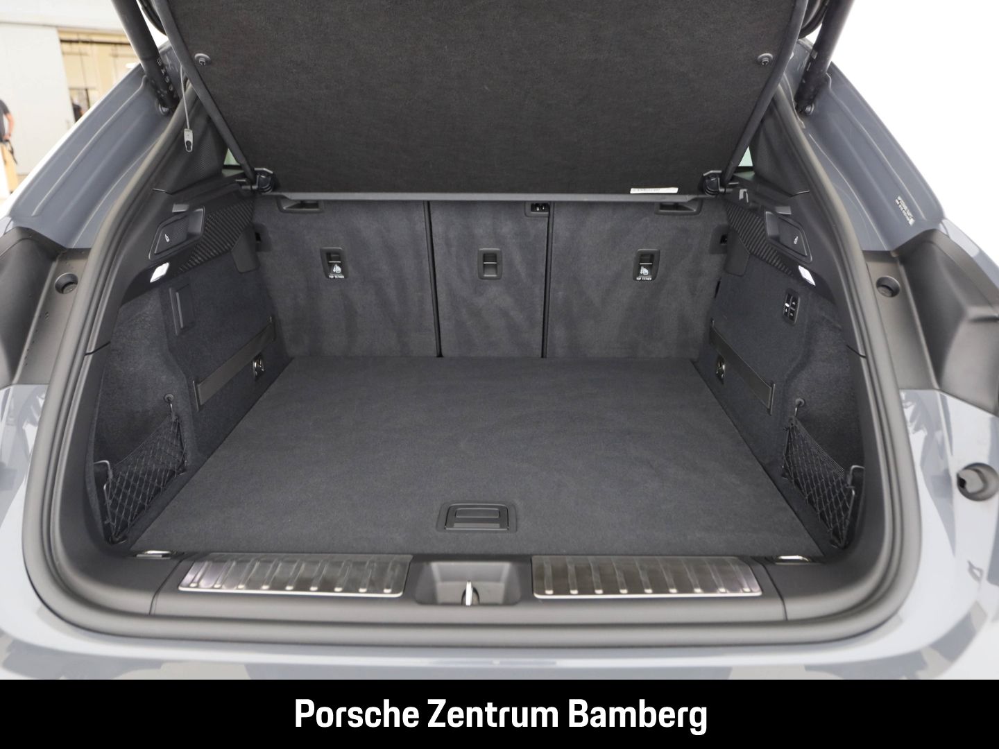 Porsche Macan 4S/ 22 Zoll/ AHK/ BOSE/ Sitzbelüft. uvm.