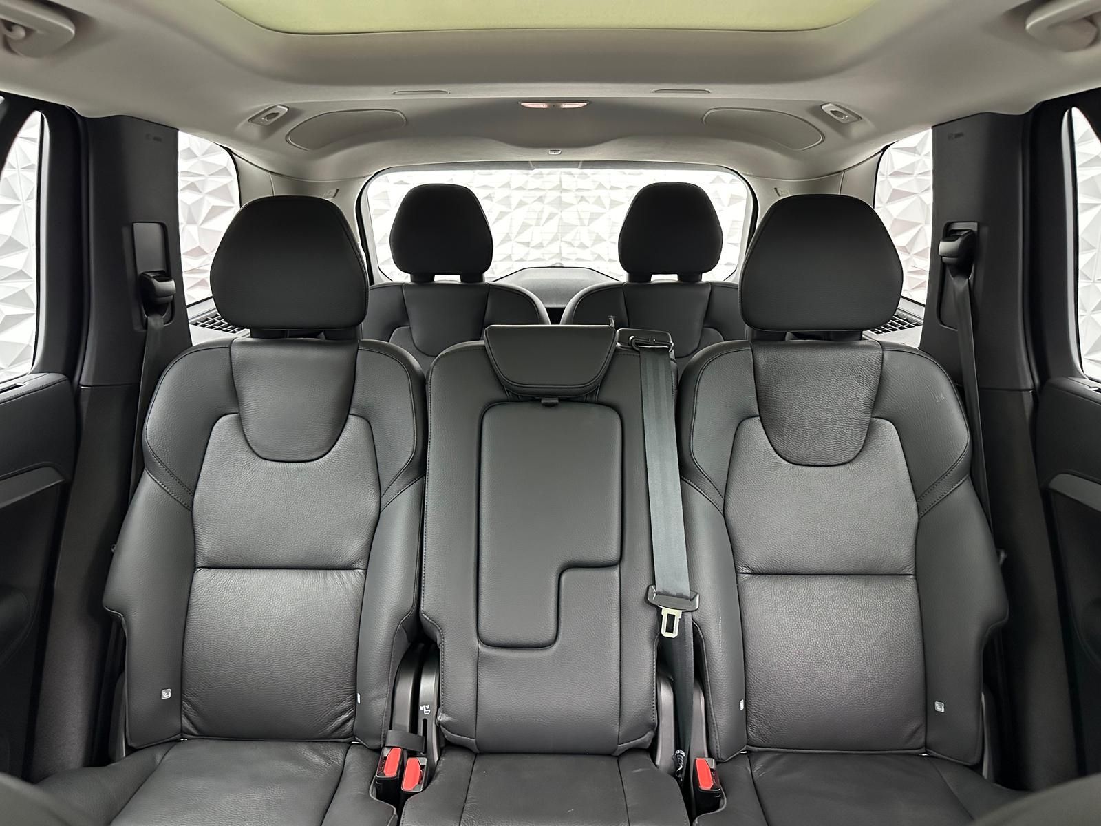Volvo XC90 B5 PLUS AWD Bright - Samsaru's Car Outlet