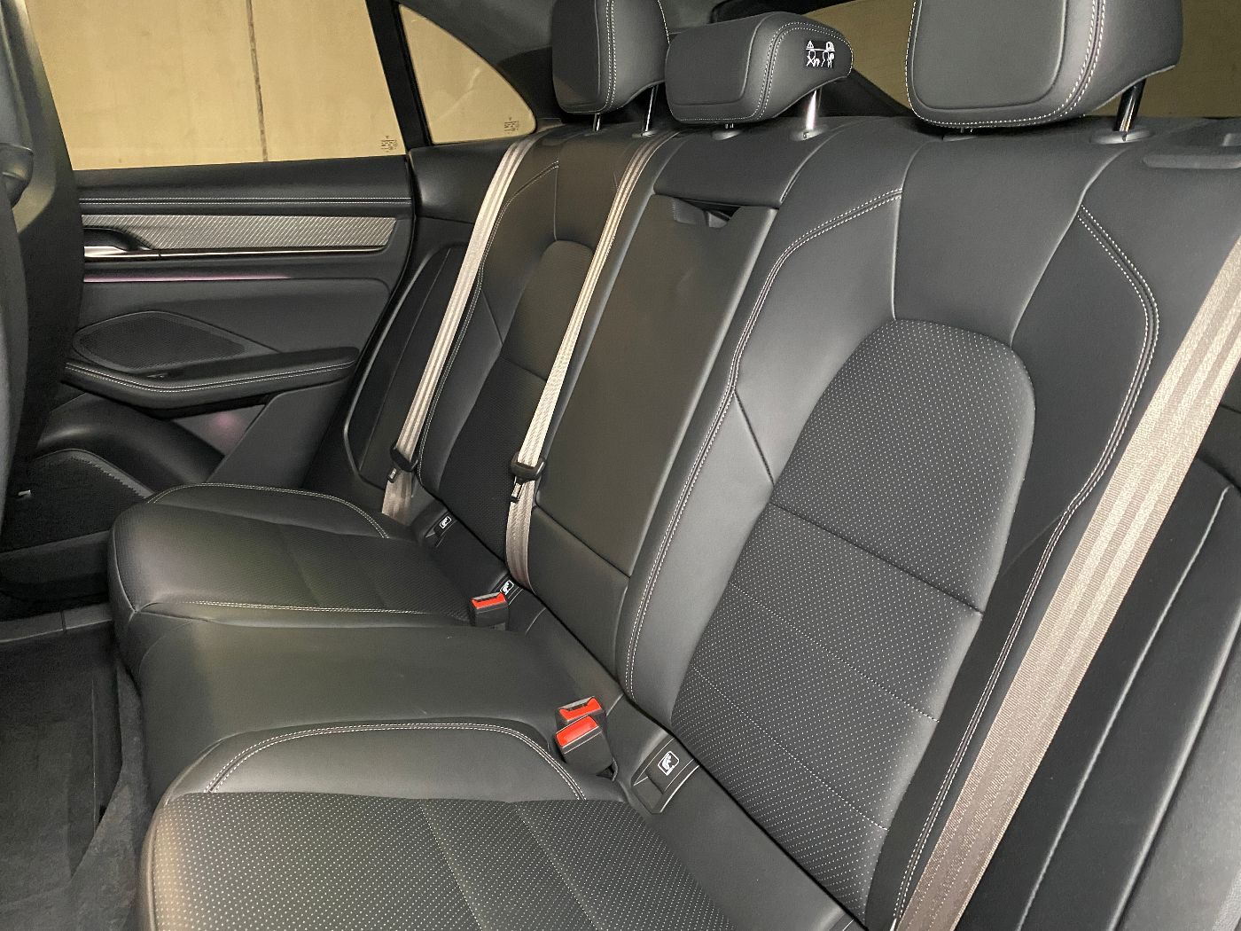 Porsche Macan Turbo | Hinterachslenkung | AHK | 22-Zoll