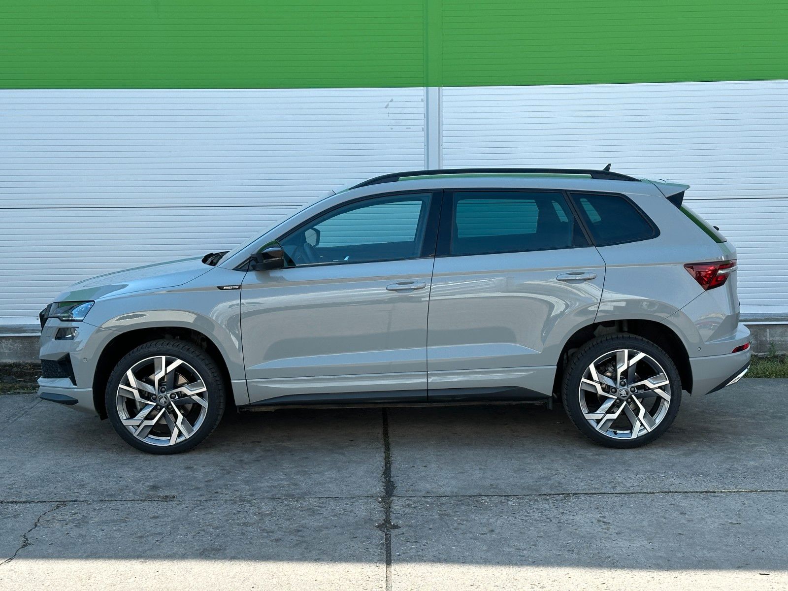 Skoda 150PS DSG Sportline NAVI ACC KAMERA eHK LM19"AHK