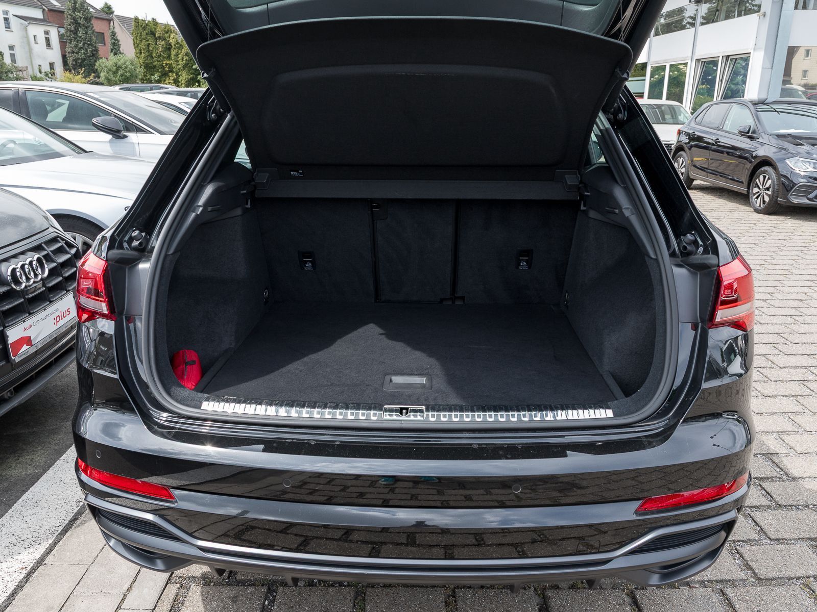 Audi Q3 35 TDI Q S LINE - Samsaru's Car Outlet