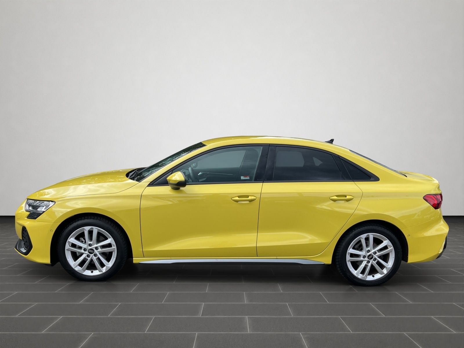 Audi A3 Limousine S line 30 TFSI S-TRONIC - Samsaru's Car Outlet
