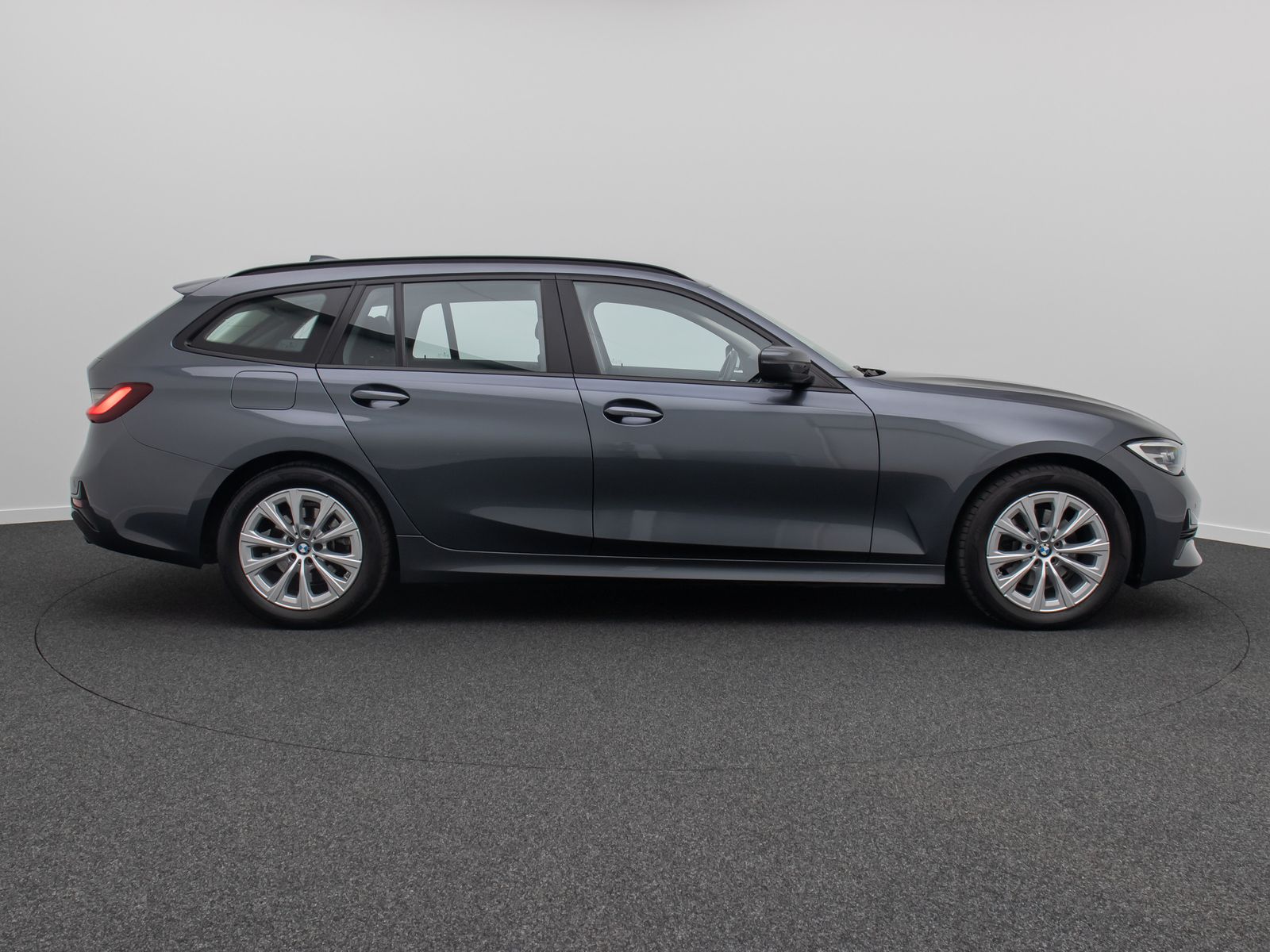 BMW 320d Advantage - Samsaru's Car Outlet