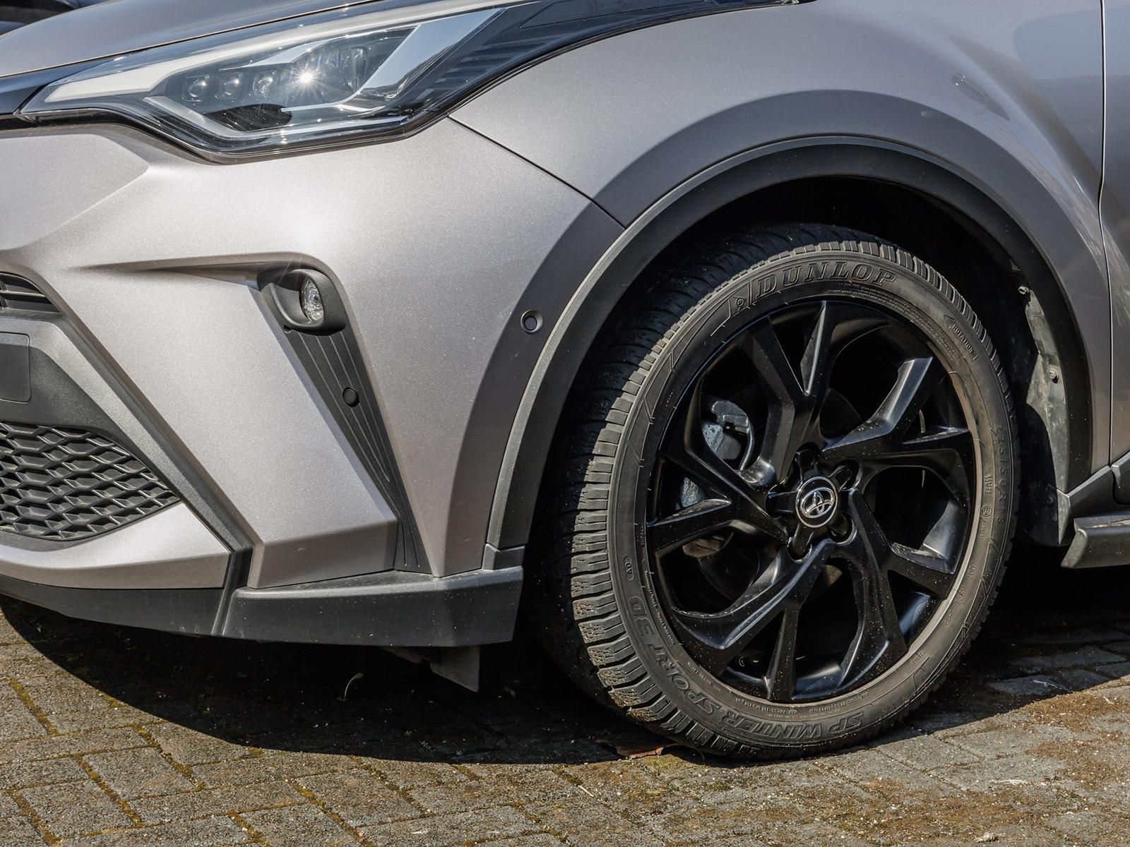 Toyota C-HR 2.0 Hybrid Lounge - Samsaru's Car Outlet