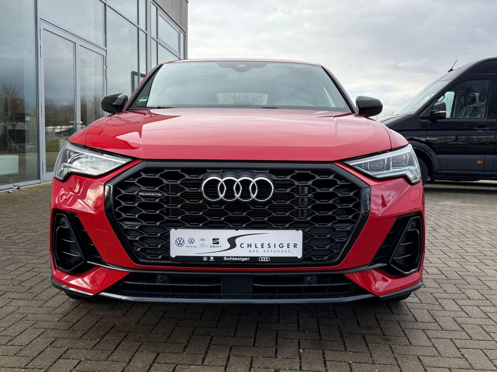 Audi Q3 Sportback quattro S line S - Samsaru's Car Outlet