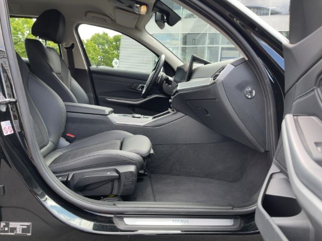 BMW 320 e Touring - Samsaru's Car Outlet