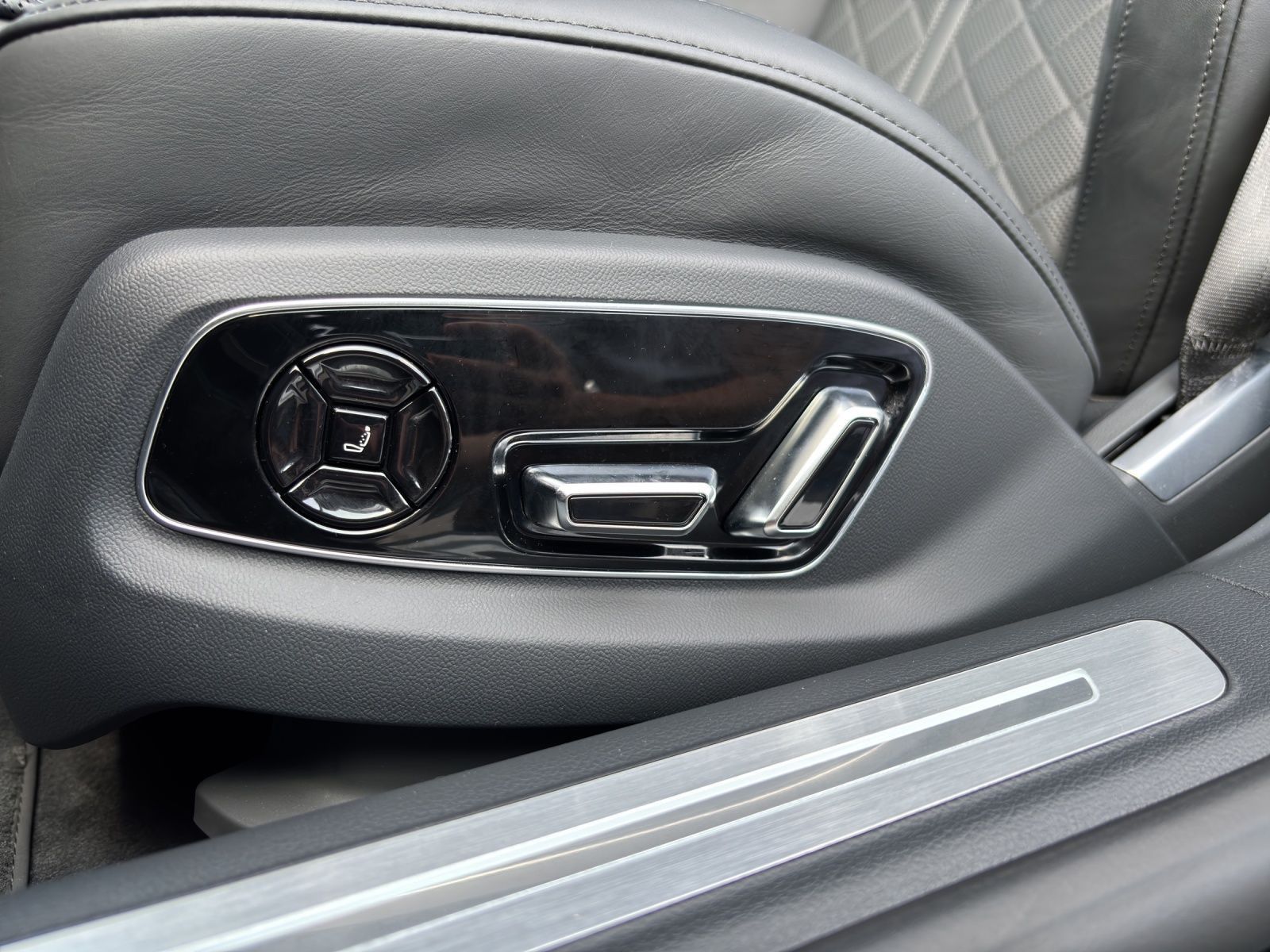 Audi A8 L 50 TDI quattro - Samsaru's Car Outlet