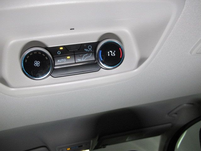 Ford Transit Custom L1 Titanium +Leder+3-Zonen-AC++
