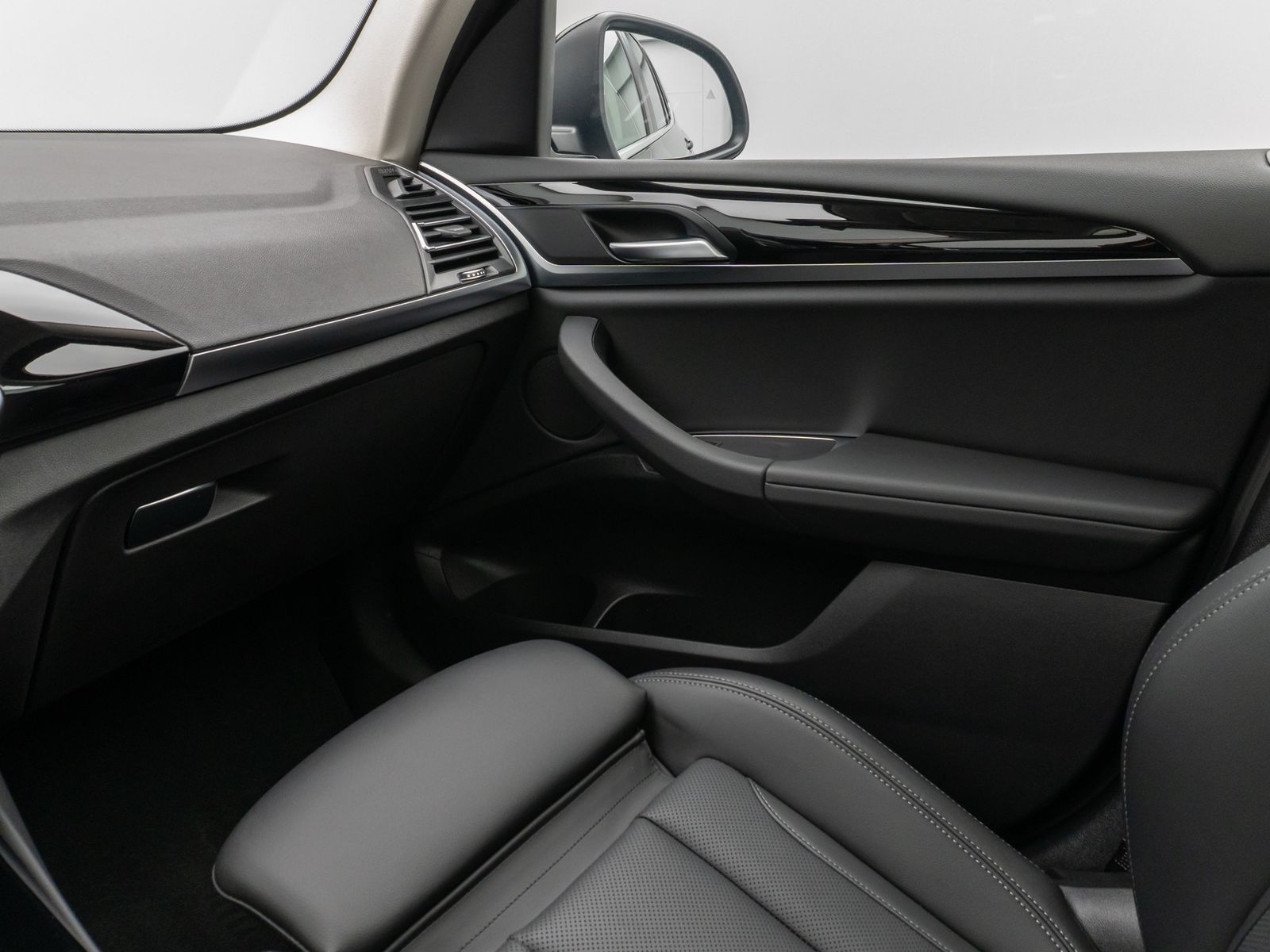 BMW X3 xD30e Sport - Samsaru's Car Outlet