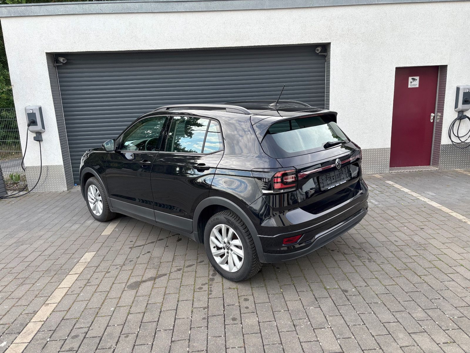Volkswagen T-Cross Life - Samsaru's Car Outlet
