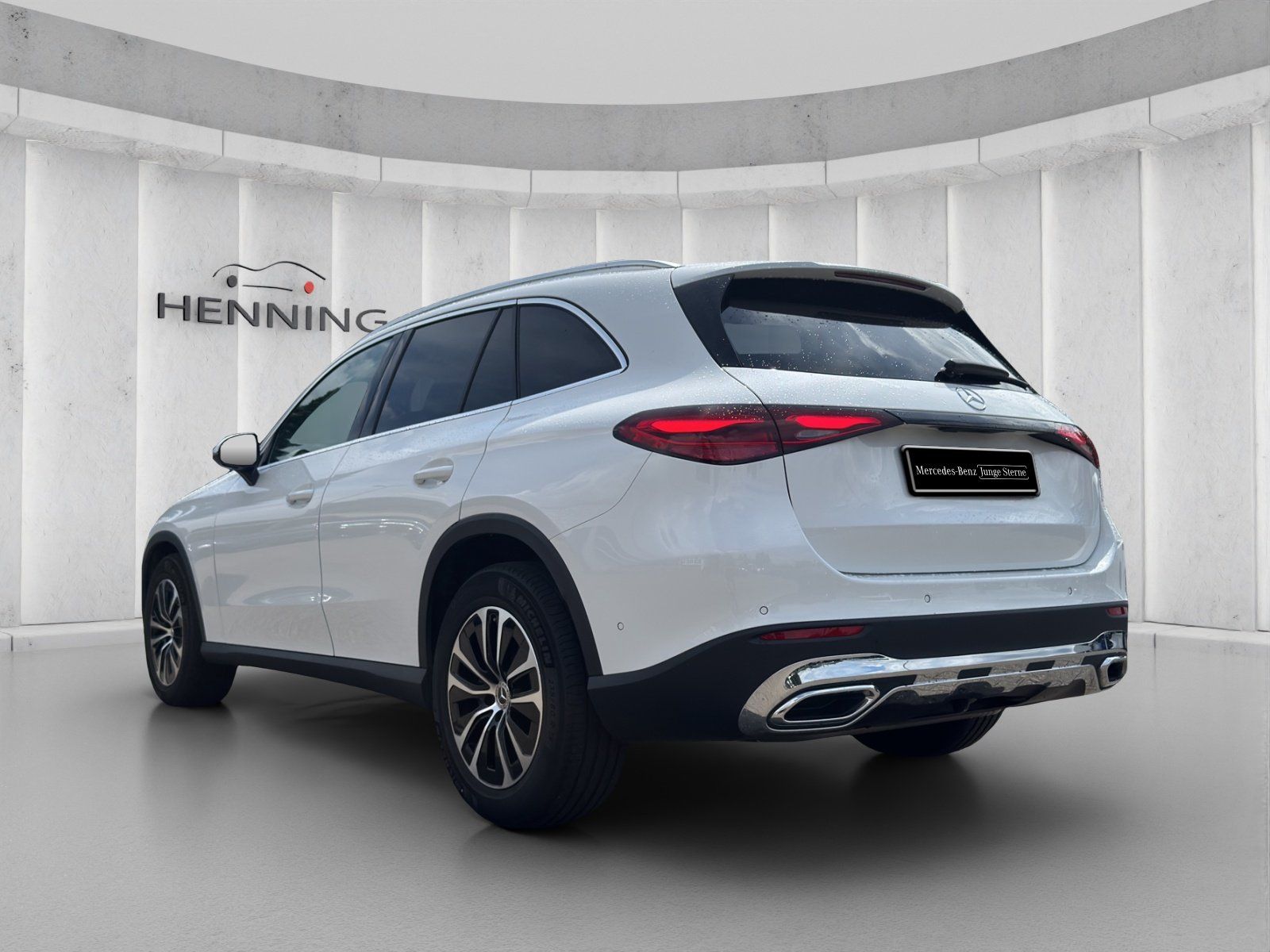 Mercedes-Benz GLC 200 Avantgarde 4M - Samsaru's Car Outlet