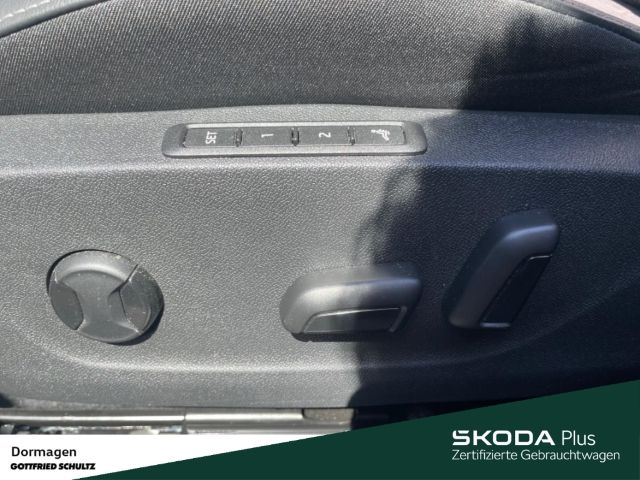 Skoda Octavia Combi RS - Samsaru's Car Outlet