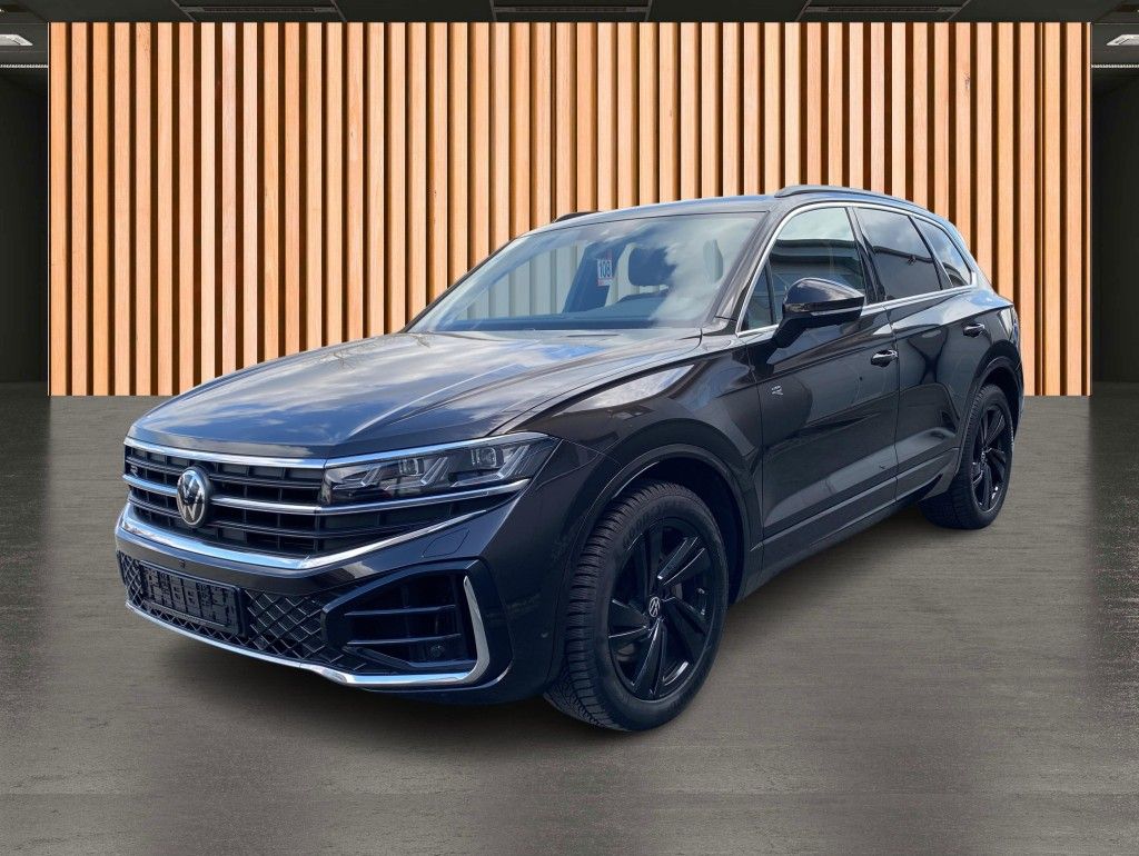Volkswagen Touareg 3.0 TSI 4Motion R-Line - Samsaru's Car Outlet