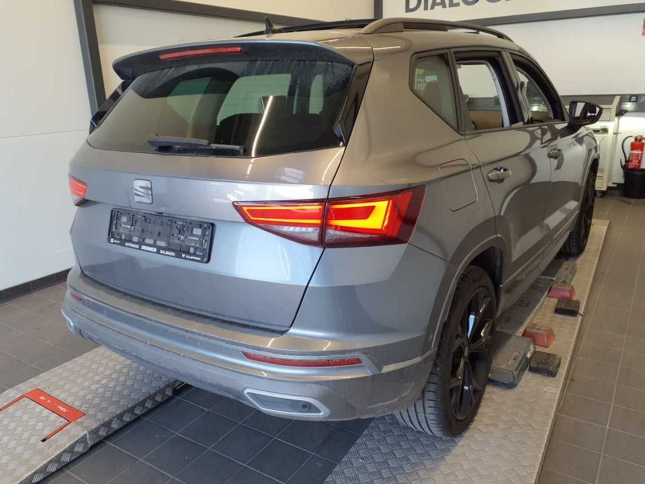 Seat Ateca FR 2.0 TSI DSG 4Drive AHK+BEATS+PANO+elHK